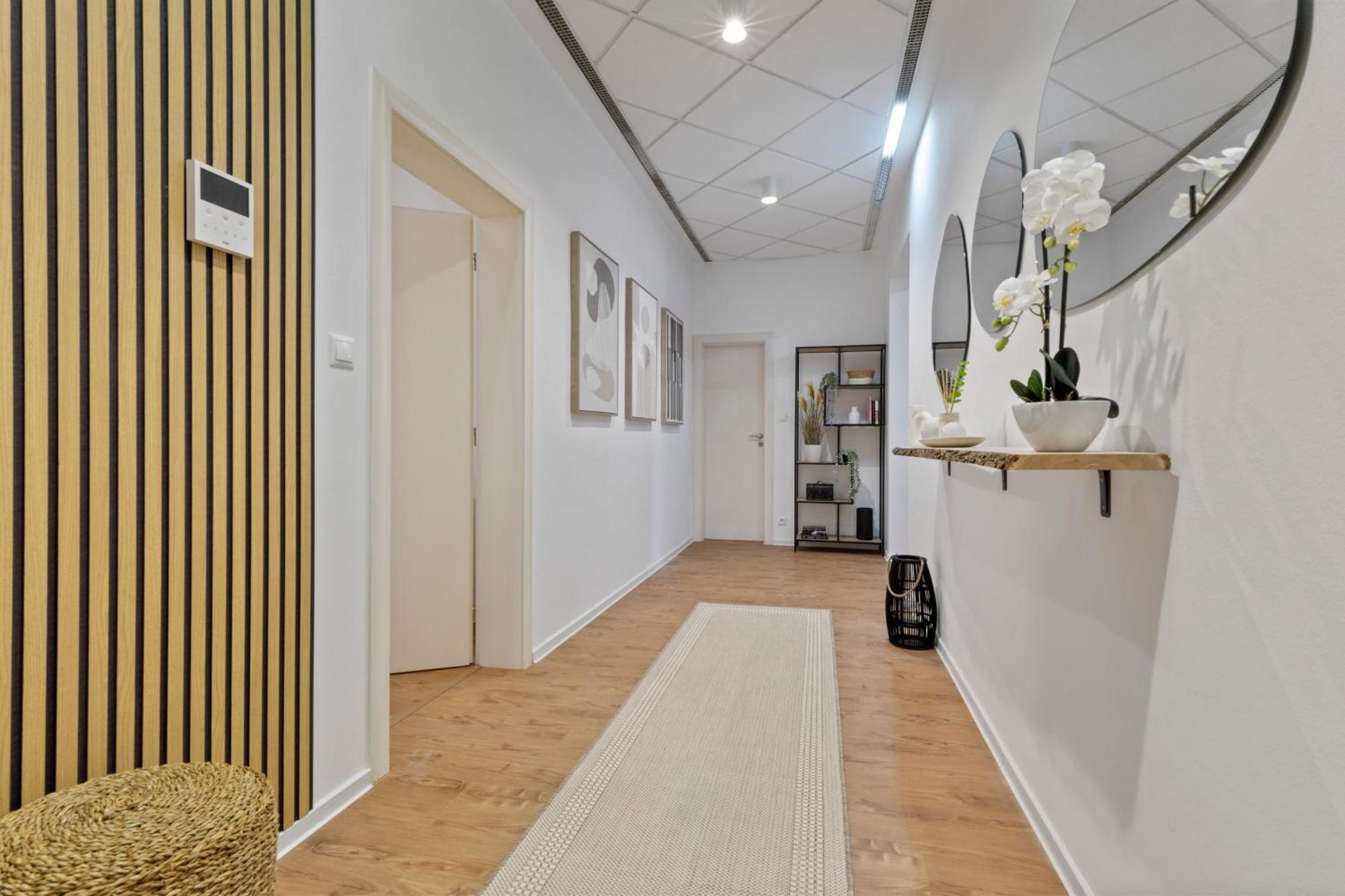 Luxe Living At Old Town Center Bratislava Exterior foto
